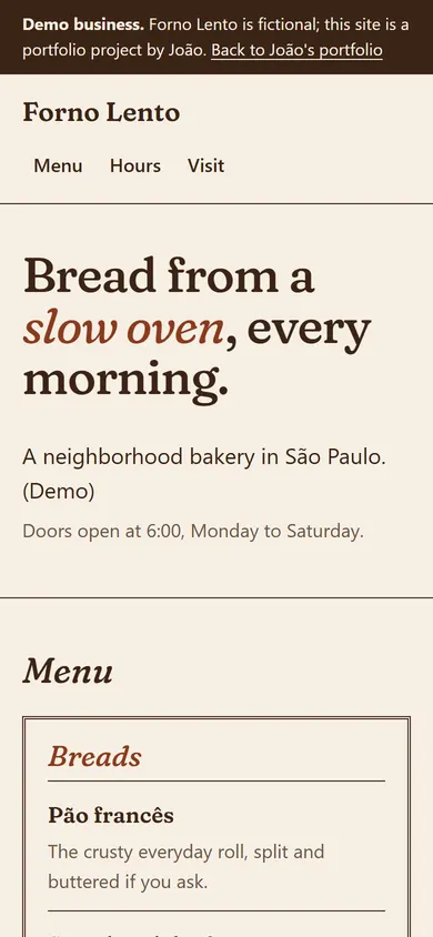 The same Forno Lento page on a phone screen, with the headline and the start of the menu.
